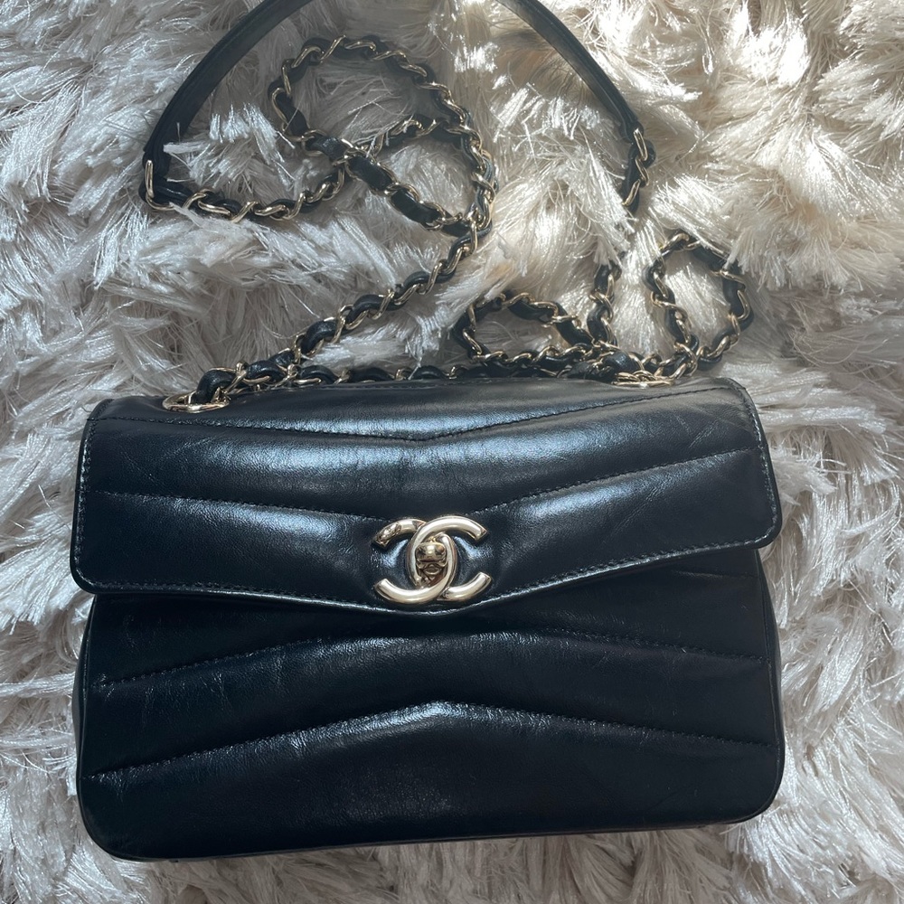 💥SOLD💥Chanel mini - Picture 2 of 10